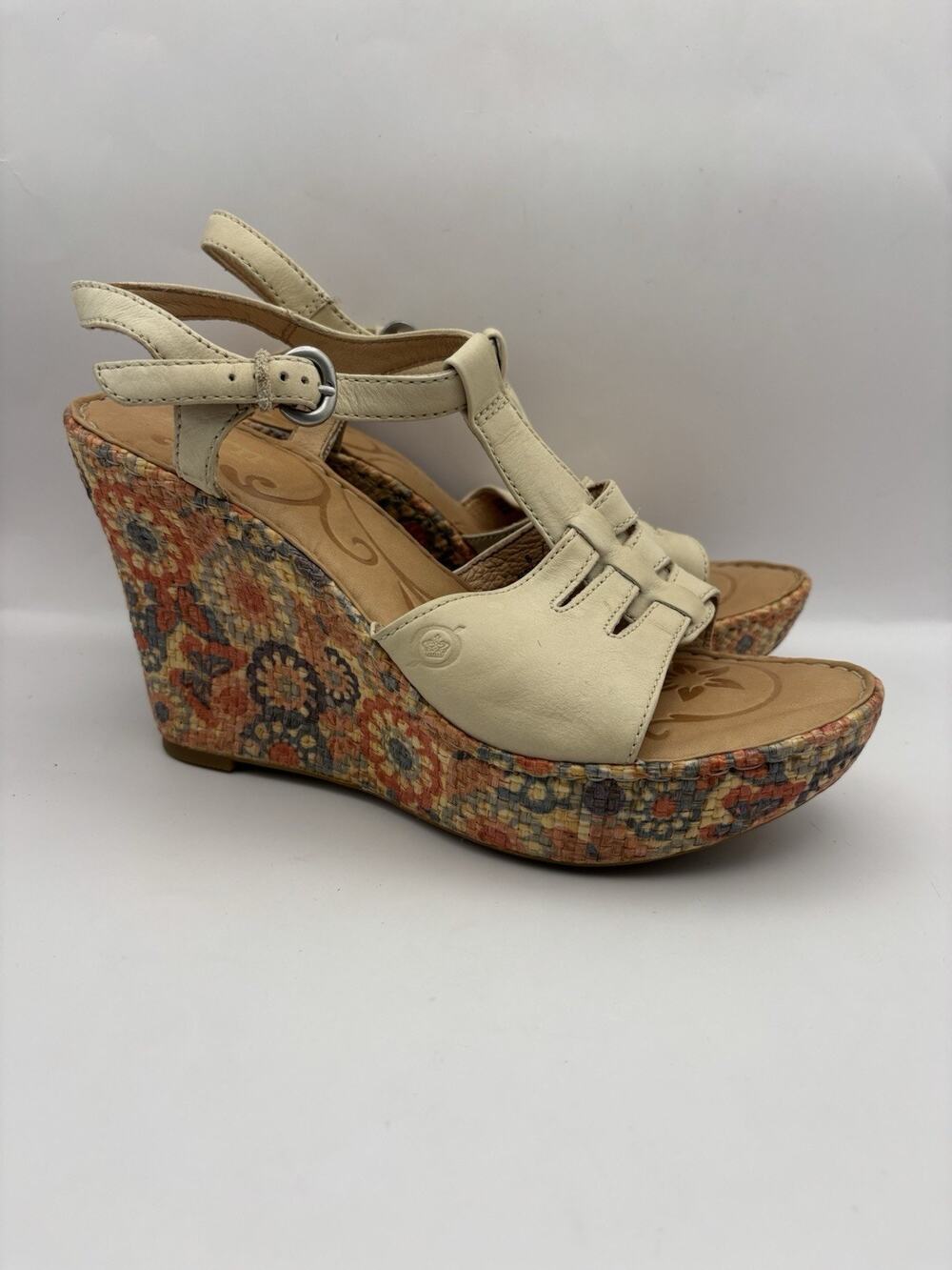 Born Rebecka Platform Beige Wedges Women Size 8